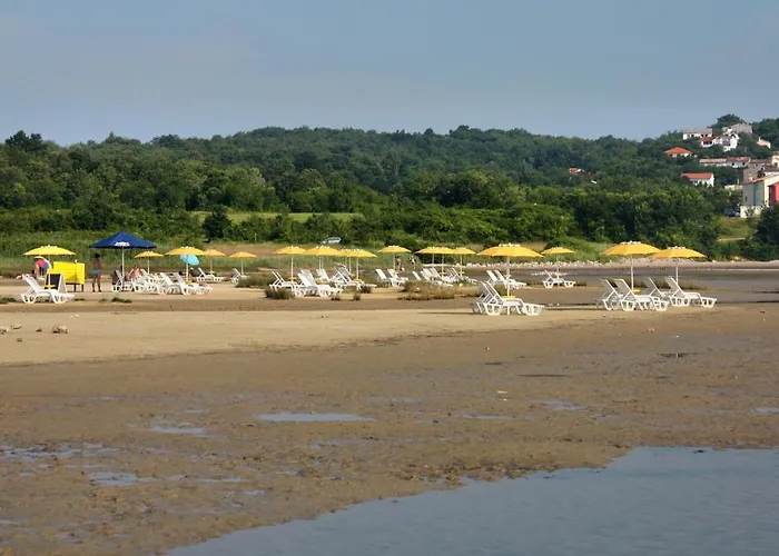 With A Parking Space Zupanje, Krk - 5307 Daire *