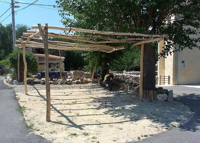 Daire With A Parking Space Zupanje, Krk - 5307 Županje